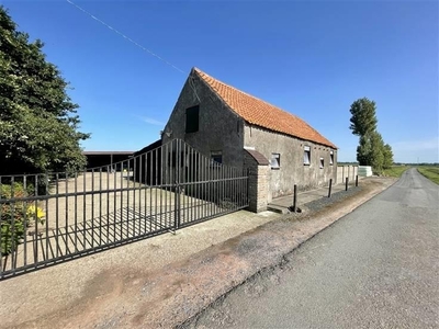 Ruime woning met grote loods te koop: Ontdek deze unieke kans!