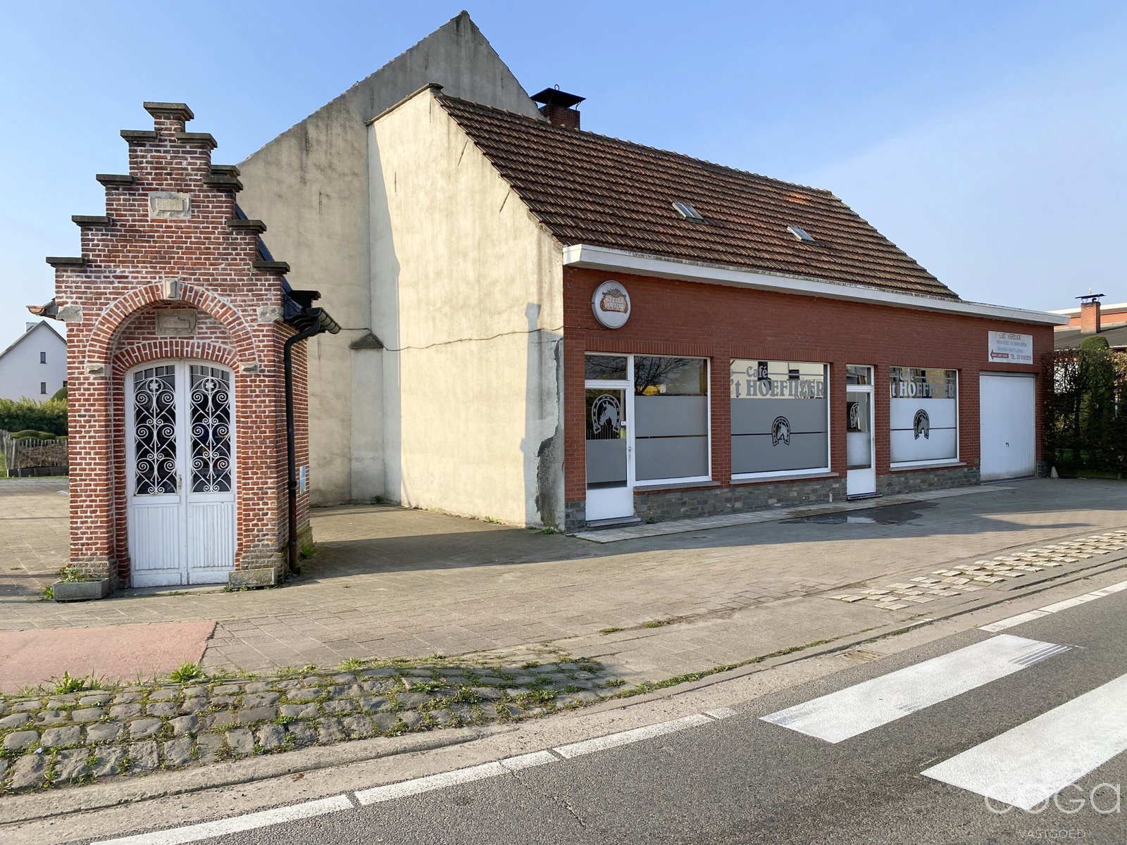 Ruim huis met magazijn te koop: Unieke vastgoedkans in rustige buurt